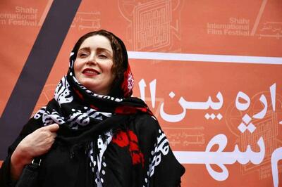 ببینید/ خوانندگی ژاله صامتی در برنامه  طناز