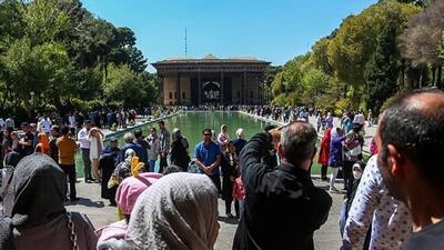 اقامت گردشگران نوروزی در اصفهان به ۲ میلیون نفر رسید