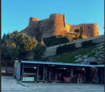قلعه فلک الافلاک در بهار لرستان