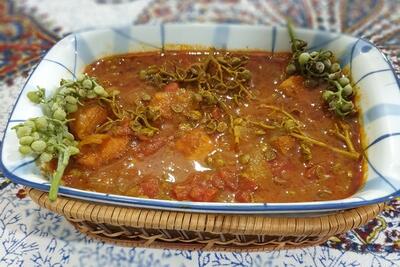 خورش پسته کوهی، از غذاهای محبوب استان کرمانشاه