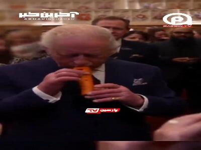 پادشاه و هویج؛ وقتی کودک درون چارلز گل می‌کند! 
