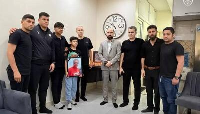 حضور یحیی گل‌محمدی در منزل مرحوم نمازی