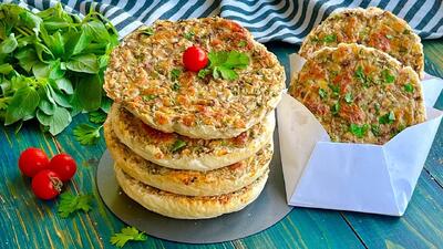 غذای بدون گوشت خوشمزه با نان پیتزایی ساده و آسان!