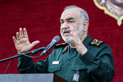سردار سلامی: ما آغازگر جنگ نیستیم، اما از جنگ هم نمی‌هراسیم