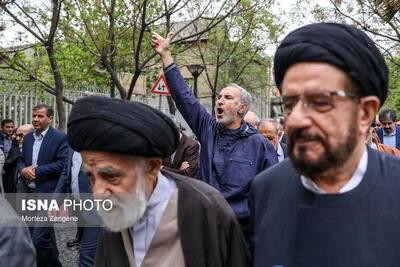 عکس/ حضور حمید نوری در مراسم تشییع جنازه مرحوم حسینعلی نیری