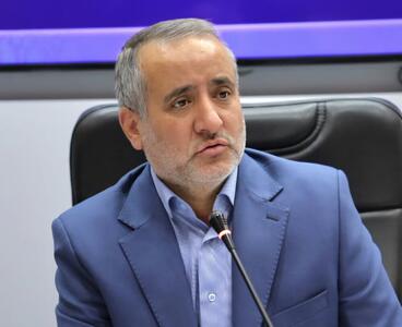 در راستای تبیین فرهنگ هنر به جد پیگیر باشیم