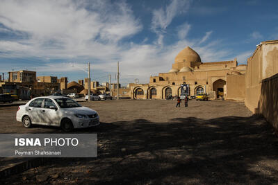 با کارشکنی‌ها و عقاید غلط سیاسی برند اردستان خراب شده است
