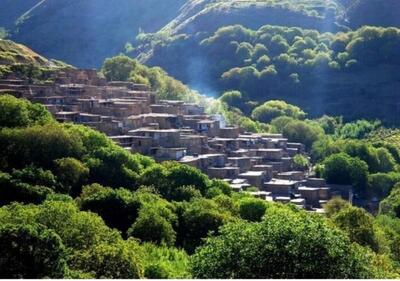 گردشگری می‌تواند به منبع درآمدی پایدار در همدان تبدیل شود