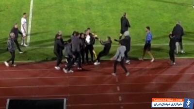 صحنه پرتنش بازی برابر سپاهان از دوربین آلومینیوم - پارس فوتبال