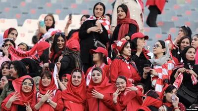 تشویق وحید امیری و سروش رفیعی توسط بانوان هوادار پرسپولیس + فیلم