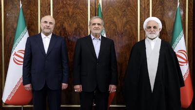همدلی و عزم قوای سه‌گانه و بسیج همه ظرفیت‌ها و امکانات در راستای تحقق شعار سال