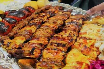 طرز تهیه جوجه کباب بدون نیاز به سیخ و منقل/ جوجه کباب زعفرانی را بدون دردسر درست کنید اندیشه معاصر