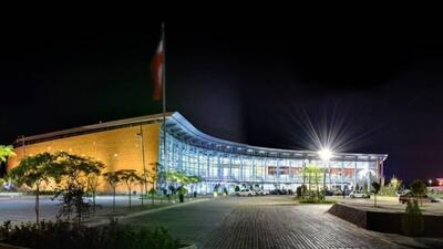 درگیری افراد تذکر دهنده حجاب با نگهبانی در مجتمع  مهر و ماه  قم