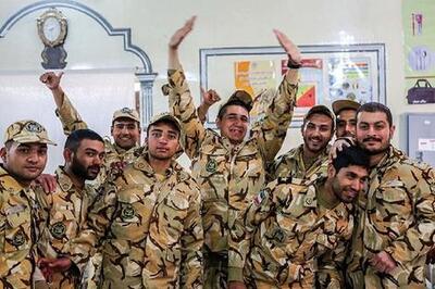 حقوق سربازان افزایش یافت / حقوق سربازان در فروردین ۱۴۰۴ چقدر است؟