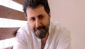 سلفی رحمتِ پایتخت و یک هنرمند محبوب، آن‌ورِ آب‌