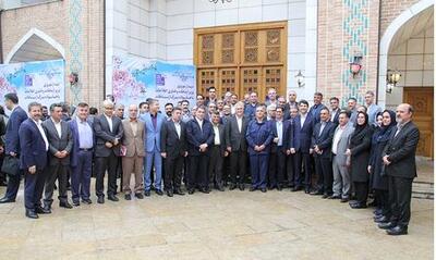 دیدار نوروزی مدیر عامل ، مدیران و کارکنان پست بانک ایران با وزیر ارتباطات و فناوری اطلاعات - سایت خبری اقتصاد پویا