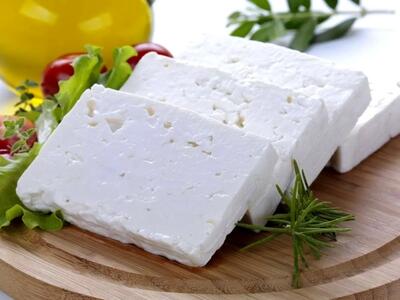نکات مهم در هنگام خرید پنیر و روشهای نگهداری و مصرف آن را باید بدانید!