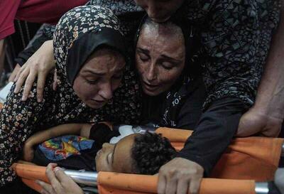 وداع دردناک مادران فلسطینی با شهیدانشان | تصاویر