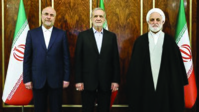 عزم قوای سه‌گانه و بسیج همه ظرفیت‌ها در راستای تحقق شعار سال