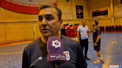 خوارکچی: هیچکس از تیم ملی فوتسال خط نخورده! - پارس فوتبال