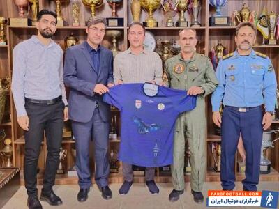 پیشکسوت استقلال و پرسپولیس سرمربی عقاب شد - پارس فوتبال