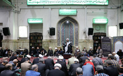 حضور سعید مرتضوی در مراسم ختم حجت‌الاسلام نیری؛ تصاویر