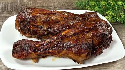 طرز پخت یک غذای لذیذ و مجلسی با بوقلمون به روش آلمانی‌ها (فیلم)