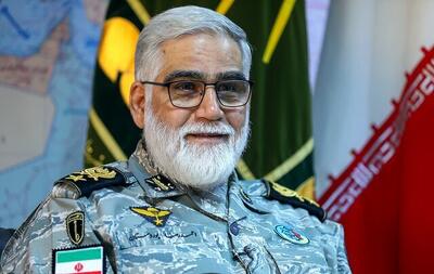 رئیس مرکز مطالعات راهبردی ارتش: اگر دشمن حرکت ابلهانه‌ای مرتکب شود با پاسخ کوبنده و پشیمان‌کننده نیرو‌های مسلح روبه‌رو می‌شود / آمریکایی‌ها به خوبی می‌دانند که اگر بخواهند تعرضی کنند به مراتب ضربه سنگین‌تر و پشیمان‌کننده‌تری دریافت می‌کنند