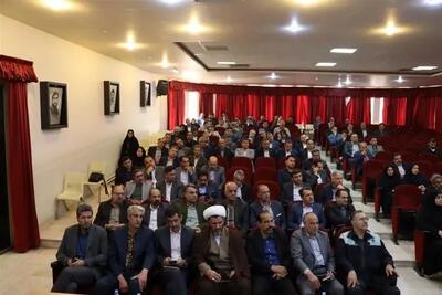 برگزاری جلسه شورای اداری شهرستان لنجان با حضور مدیر عامل ذوب‌آهن اصفهان