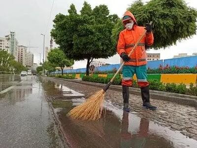نصب چراغ‌های چشمک‌زن روی لباس پاکبانان/ ممنوعیت نظافت بزرگراه‌ها به صورت غیرمکانیزه