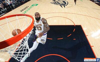 بسکتبال NBA | لیکرز برق را از سر رعد پراند - پارس فوتبال