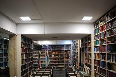 نهاد  کتابخانه‌های عمومی چند عضو دارند؟