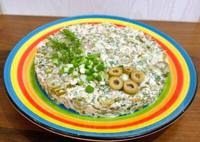 طرز تهیه سالاد مرغ و زیتون