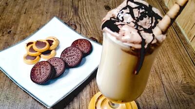 طرز تهیه کافه گلاسه در ۵ دقیقه با کمترین امکانات