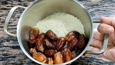 برنج و خرما را مخلوط کنید / طرز تهیه دسر مقوی بدون نیاز به شکر