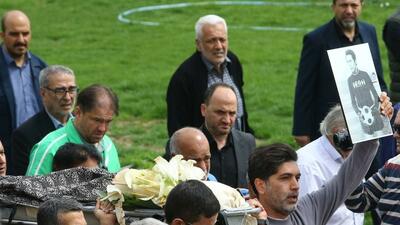 مثل فرزندانی که والدین‌شان را به سرای سالمندان می‌برند!