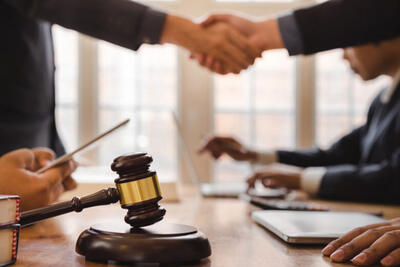 سازش در ۵۴ درصد پرونده‌های ارجاعی به شوراهای حل اختلاف یزد