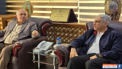دیدار رئیس فدراسیون اسکیت با مدیر مجموعه ورزشی آزادی - پارس فوتبال
