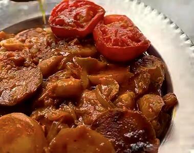 ناهارت با من : طرز تهیه خوراک کدو بادمجان؛ یک غذای ساده و خوشمزه برای همه