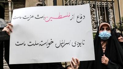 تجمع معترضان در مقابل سفارت مجارستان در تهران + تصاویر