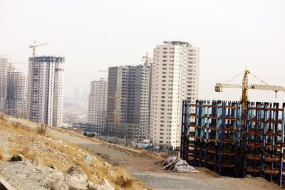 خرید خانه در شرایط فعلی؛ فرصت‌ها و چالش‌های پیش‌روی بازار مسکن