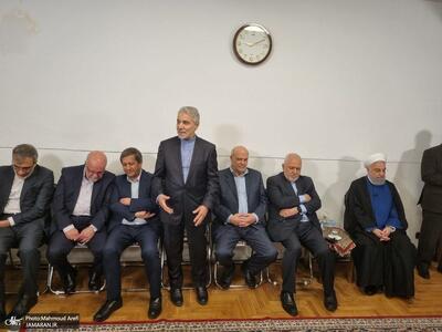دیدار نوروزی ظریف و همتی با حسن روحانی+عکس