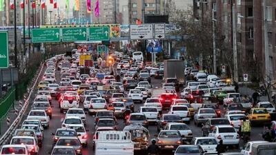 افزایش ترافیک عصرگاهی در خیابان‌ها و بزرگراه‌های تهران