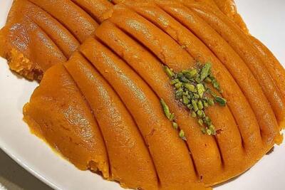 حلوا زعفرانی خانگی با آرد سفید+ طرز تهیه - آینه فردا