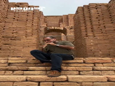 نوازندگی تماشایی محسن شریفیان در دلِ یک معبد تاریخی