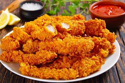 طرز تهیه فیله مرغ سوخاری با بافتی نرم و پنبه‌ای + فیلم