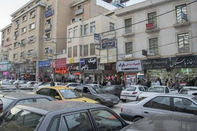 صف شلوغ بیماران در کلینیک‌های تبریز |  انصاف نیوز