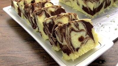طرز تهیه کیک بخارپز با پف عالی؛ روش ساده و بدون فر برای خانم‌های خانه‌دار