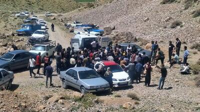 امدادگران چهارمحال و بختیاری به فرد سقوط کرده از ارتفاع در شهرستان خانمیرزا امداد رسانی کردند