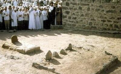 استمرار اسلامِ اموی؛ قبور ائمه(ع) را تخریب می‌کنند و برای معاویه سریال می‌سازند!